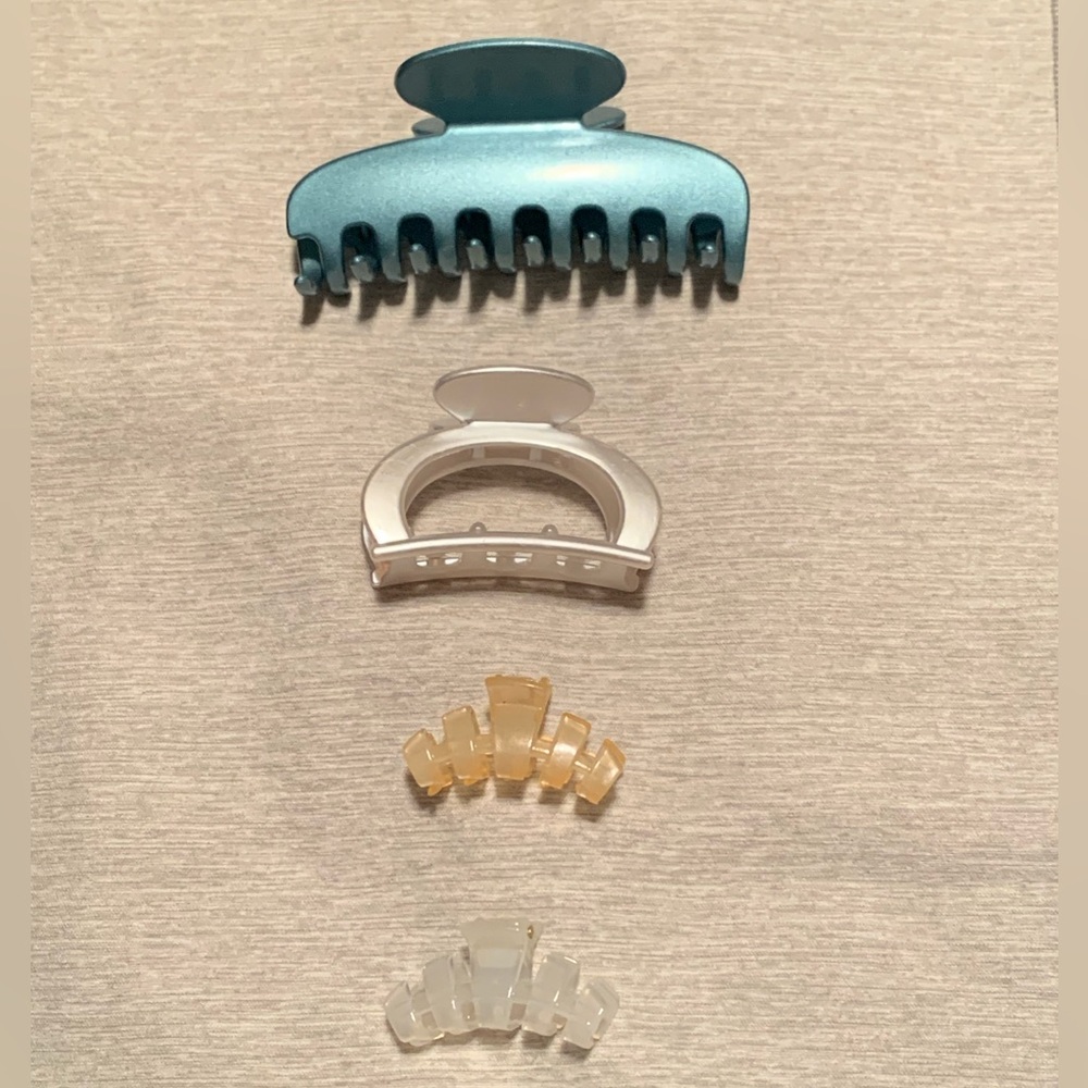 Hair Clip Set of 4 - Blue, Shiny Pearl, Clear/Iridescent & Peach